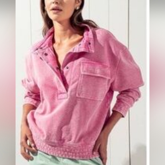 Urban Daizy Tops - Urban Daizy Pullover Size Oversized Small Pink Mineral Wash Snap Long Sleeve